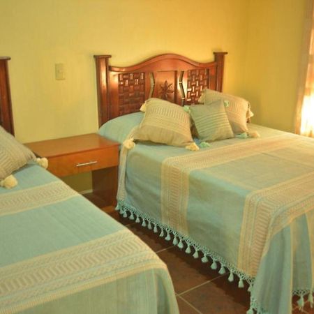 Oyo Hotel Castillo Santa Cecilia Тапалпа Екстериор снимка
